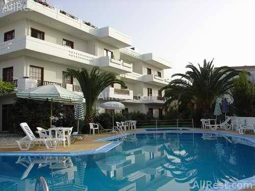 Alexandros Studios & Apartments 15